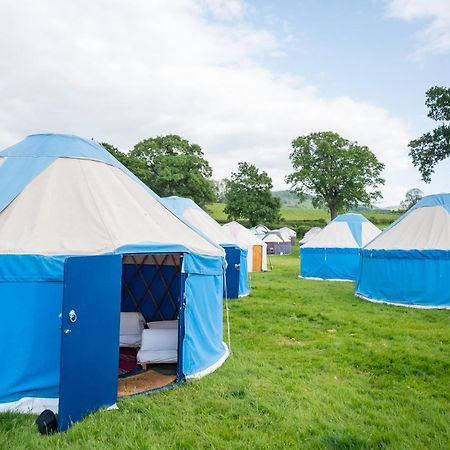 Отель Festival Yurts Хей-он-Уай Экстерьер фото