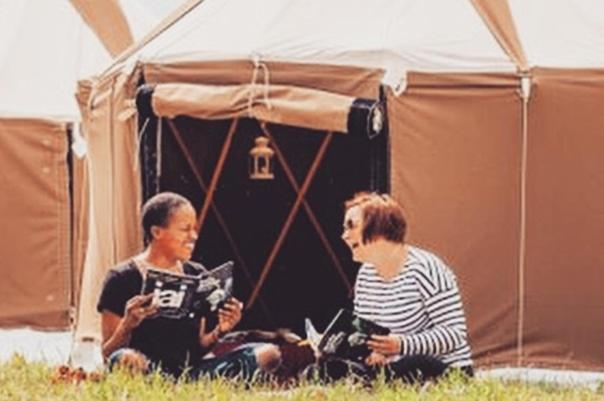 Отель Festival Yurts Хей-он-Уай Экстерьер фото