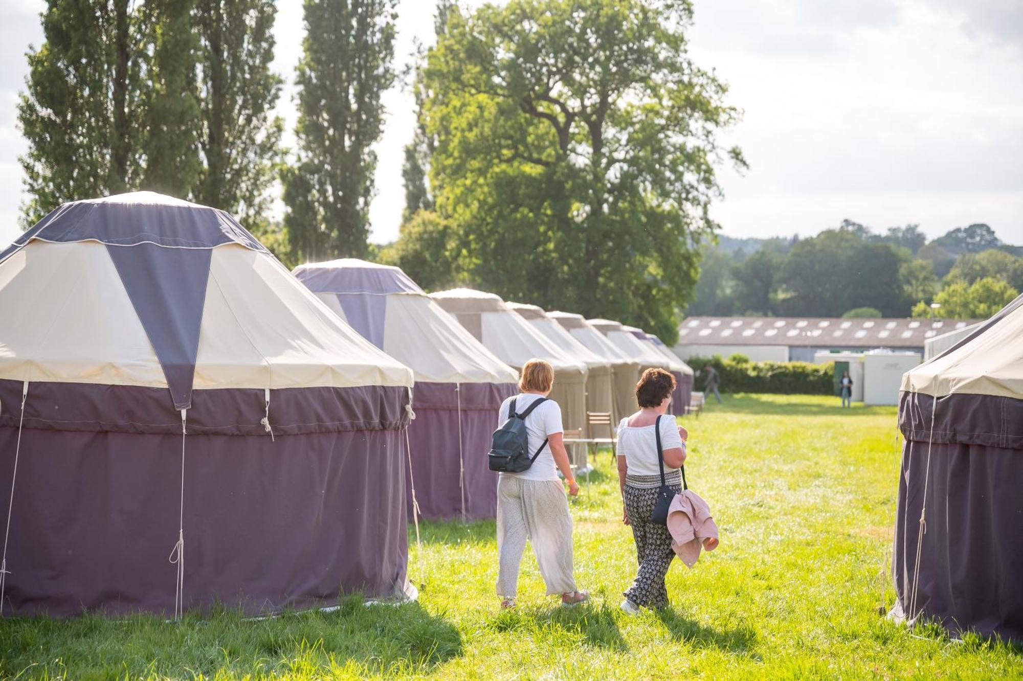 Отель Festival Yurts Хей-он-Уай Экстерьер фото