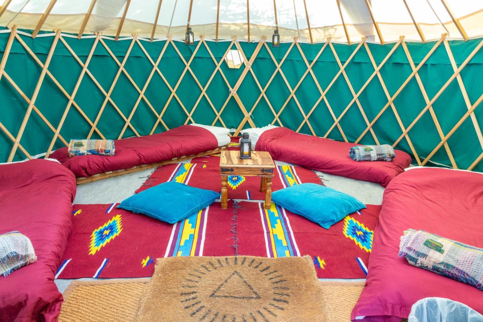 Отель Festival Yurts Хей-он-Уай Экстерьер фото